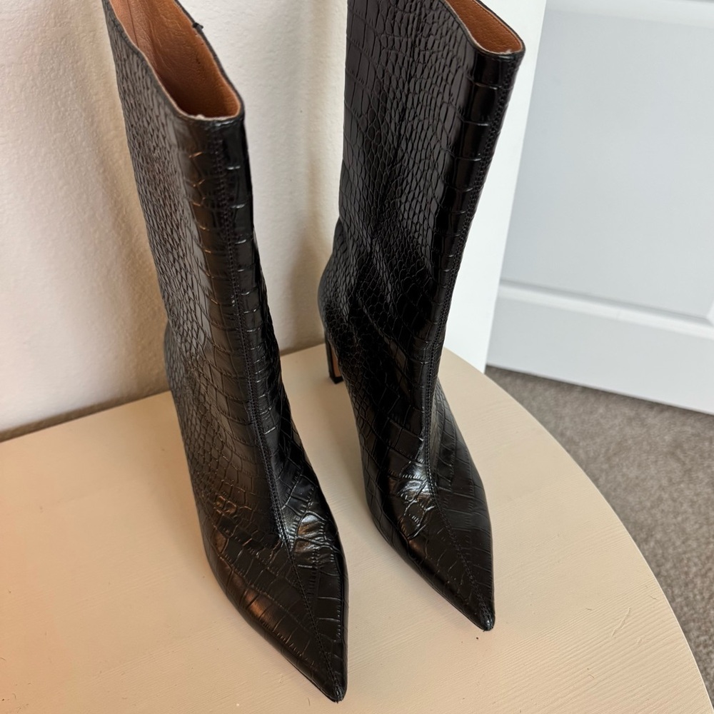Alias Mae Jax Black Crocodile Mid Calf Boot - Picture 2 of 9